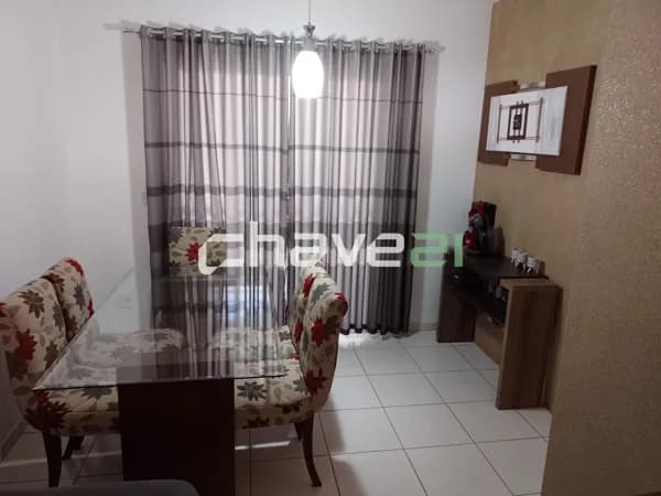 Casa Completa com Churrasqueira e Garagem Coberta