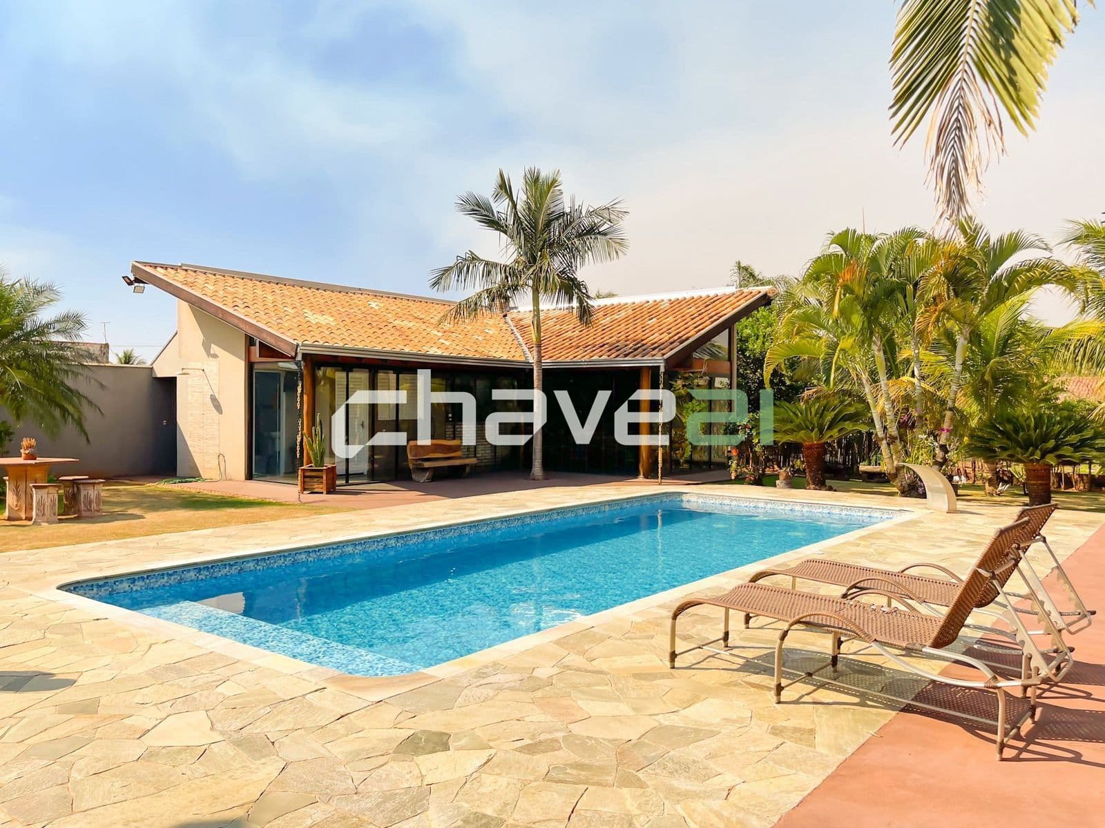 Residência de Alto Padrão com 1000 m² – Luxo, Conforto e Sustentabilidade