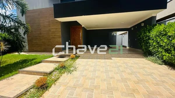 CASA MOBILIADA NO CONDOMÍNIO GAIVOTA – CONFORTO E SOFISTICAÇÃO