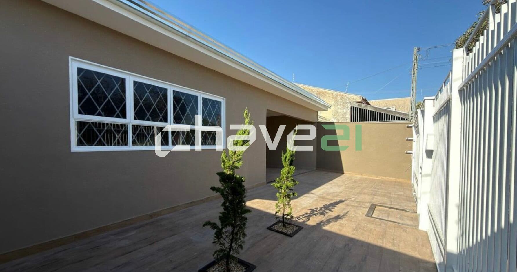 CASA PARA LOCAÇÃO – PRÓXIMO À UNESP | CONFORTO, PRATICIDADE E EXCELENTE LOCALIZAÇÃO