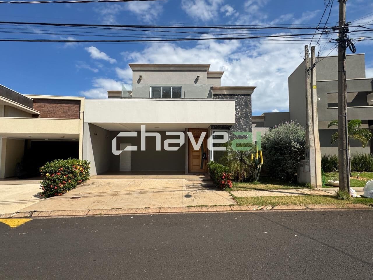 CASA NO VILLAGE DAMHA II – AMPLA, MODERNA E EM LOCALIZAÇÃO PRIVILEGIADA EM FRENTE AO LAZER