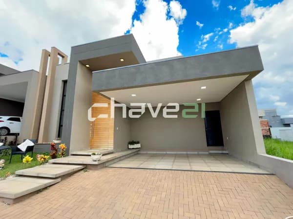 Casa Moderna e Elegante à Venda no Condomínio Maria Júlia