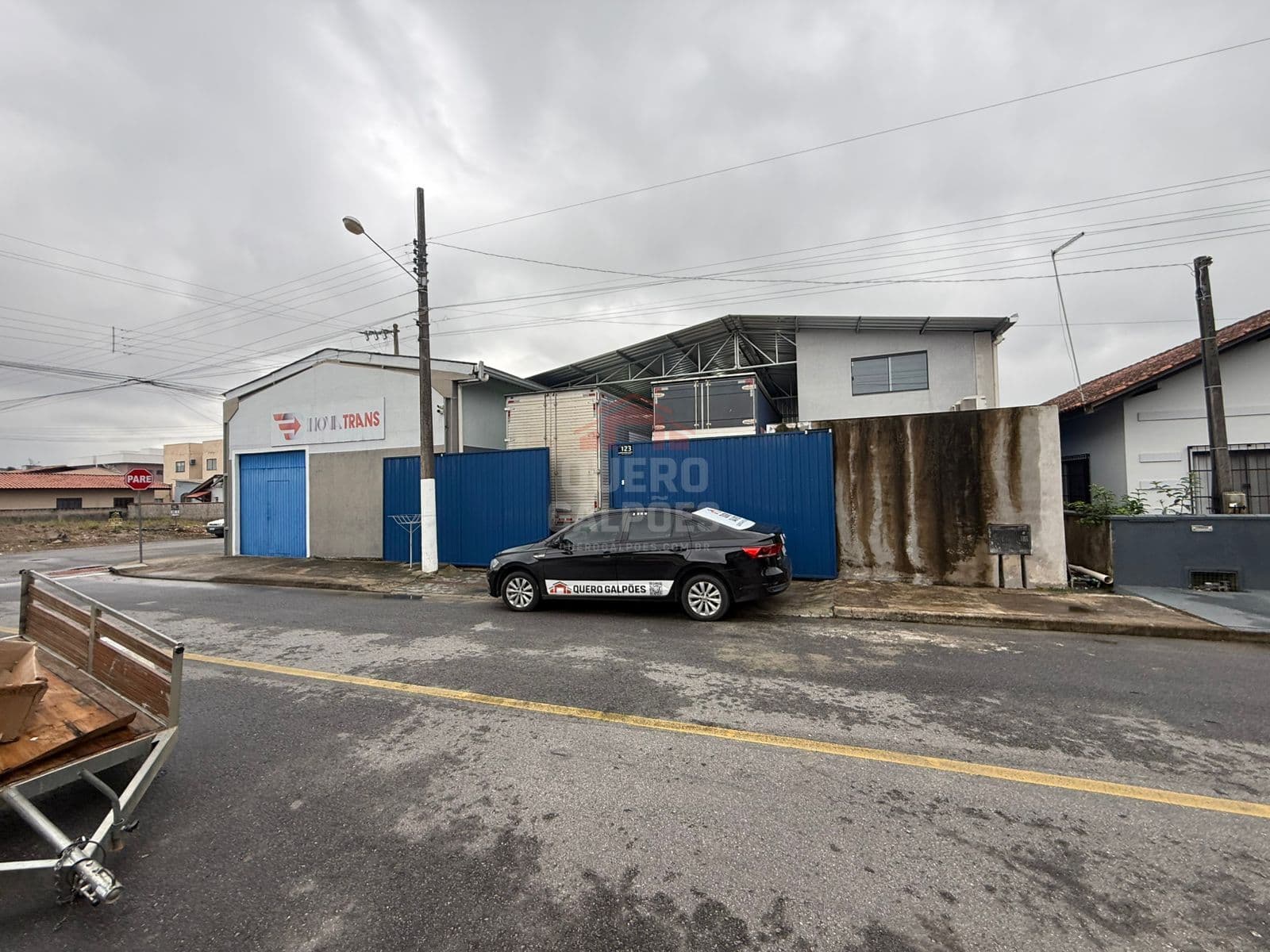 Galpão com 310m² no centro de barra velha