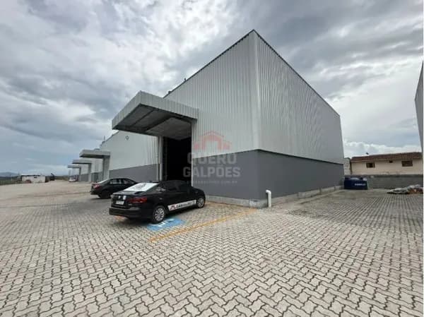 Pavilhão/Galpão Logístico de 740 m2 em Itajai Bairro Cordeiros8 (Taxas e IPTU já incluso)