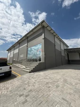 GALPÃO 726m² NOVO PARA ALUGAR EM BRUSQUE