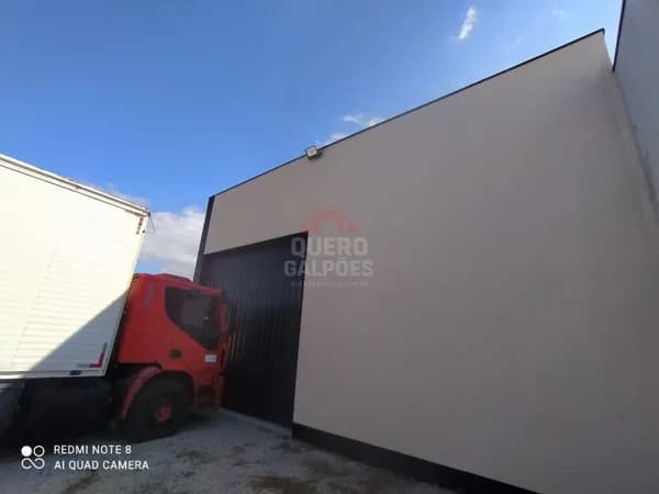 Galpão 227m² em São José para Locação