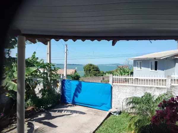 Casa à venda em Laguna - de frente para o Mar - Mobiliado