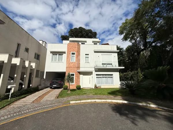 Casa em Condomínio Próximo ao Parque Barigui