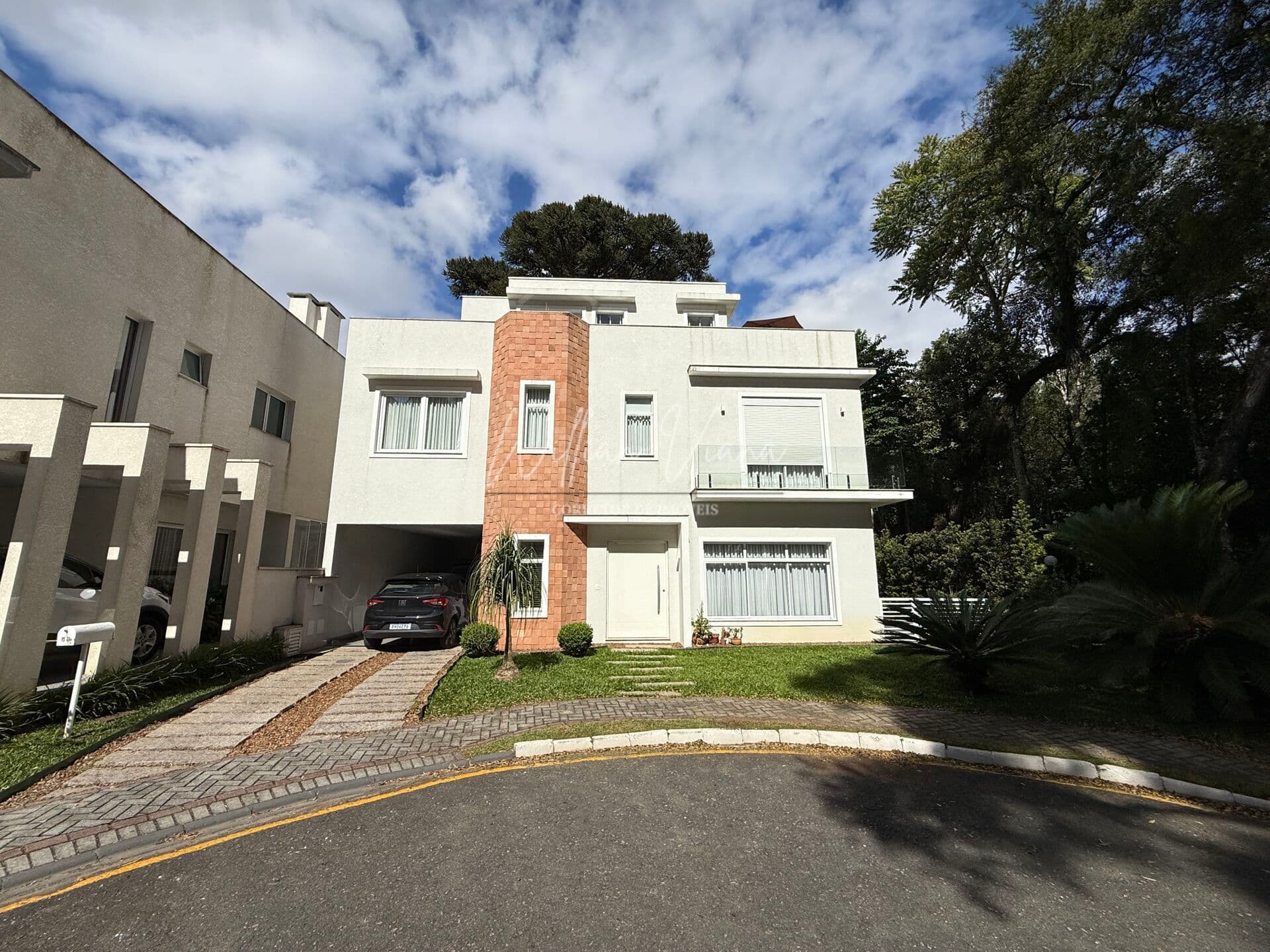 Casa em Condomínio Próximo ao Parque Barigui