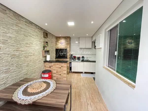Casa em Fazenda Rio Grande - Eucalíptos