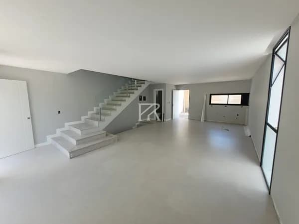 Casa em Balneário Camboriú - Ariribá