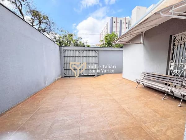Imóvel comercial Térreo a Venda R$ 2.200.000,00 e Locação R$ 7.900,00 com várias salas para área médica