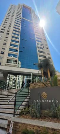 Edifício Landmark apartamento a venda 214,76m² 3 suítes 3 vagas soltas