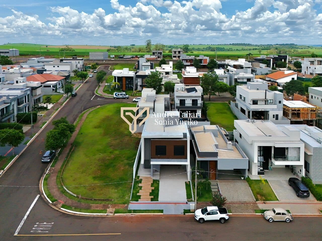 Sobrado Condomínio Parque Tauá Arangua 3 suítes (1master) 208,54m² privativos
