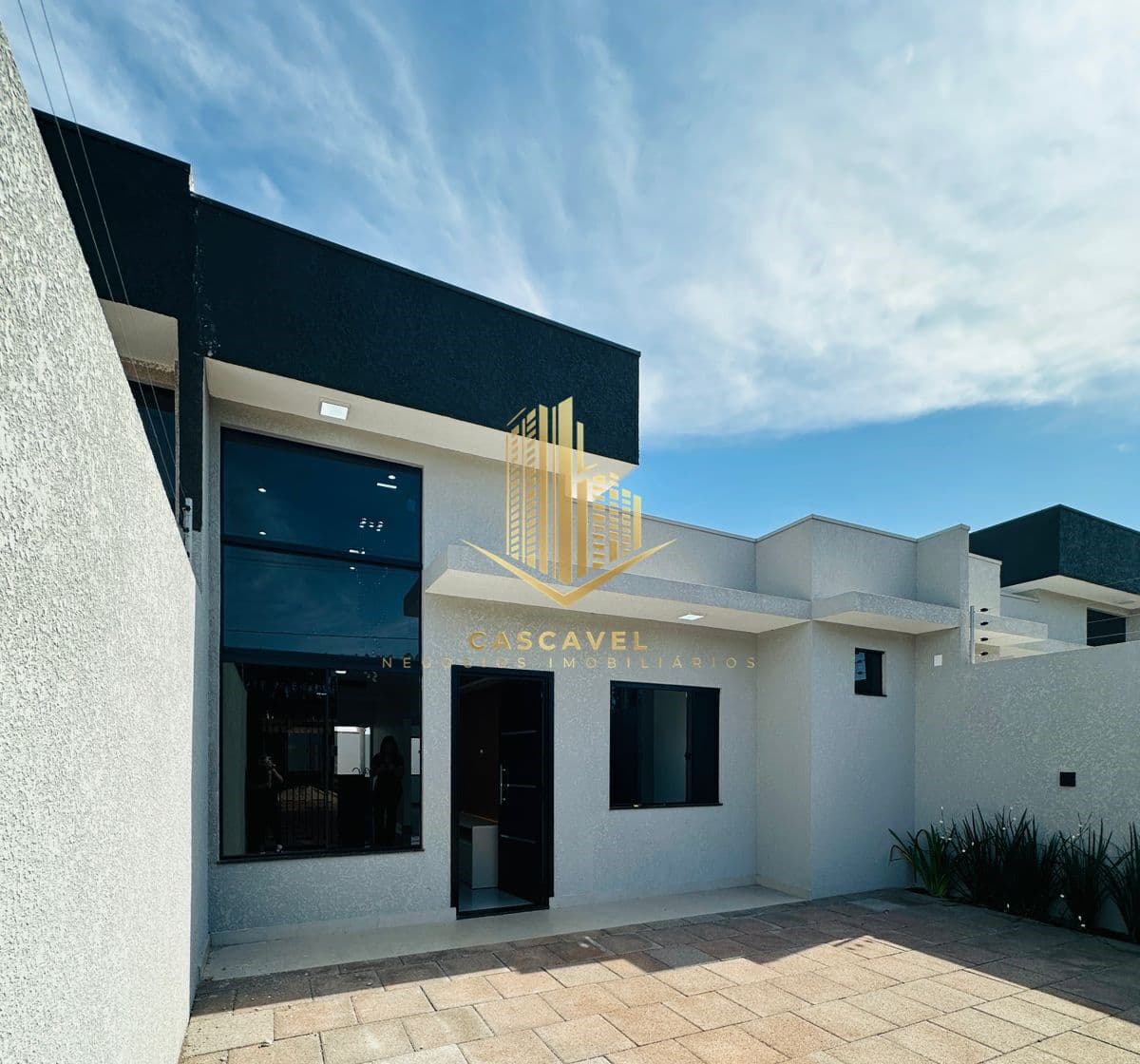 Casa semi mobiliada á venda no bairro Tropical IV em Cascavel Paraná