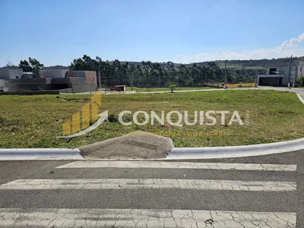 Terreno à Venda no Condomínio Agatá "Vale dos Cristais" – Taubaté/SP