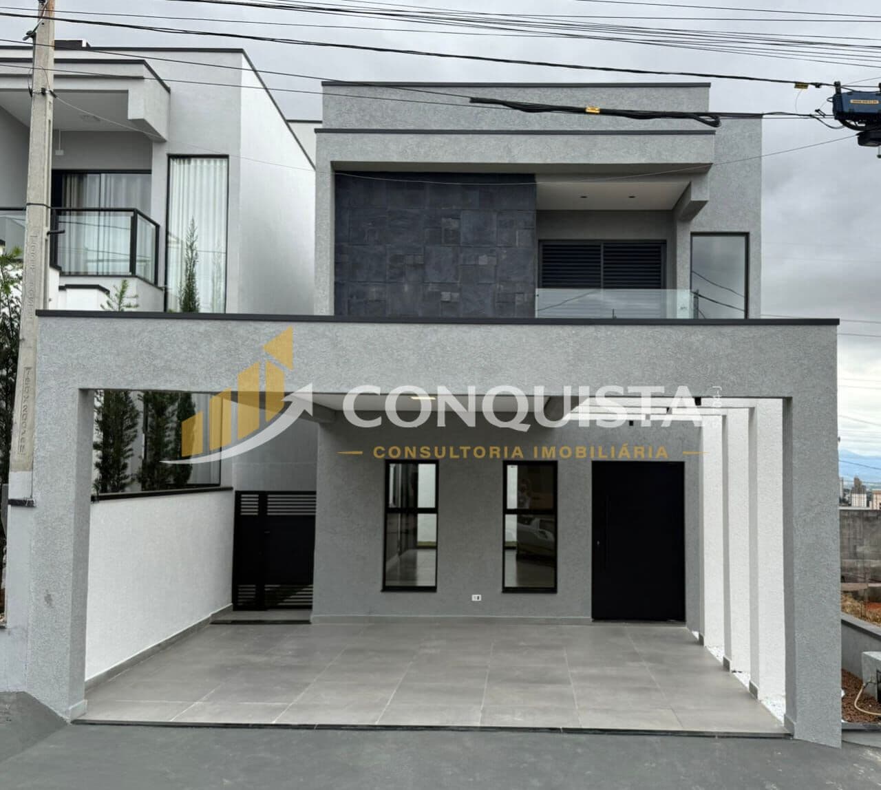 Sobrado com Planejados no Condomínio Recanto Tropical | 3 Dorms (1 Suíte) com closet | Taubaté/SP