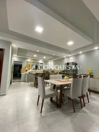 Casa à Venda Próxima ao Sesc | Taubate