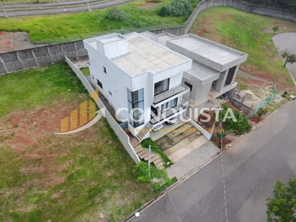 Casa Alto Padrão com 3 Suítes à Venda no Condomínio Cataguá Way – Taubaté/SP