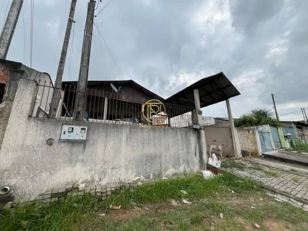 Terreno com 2 casas no Quissisana