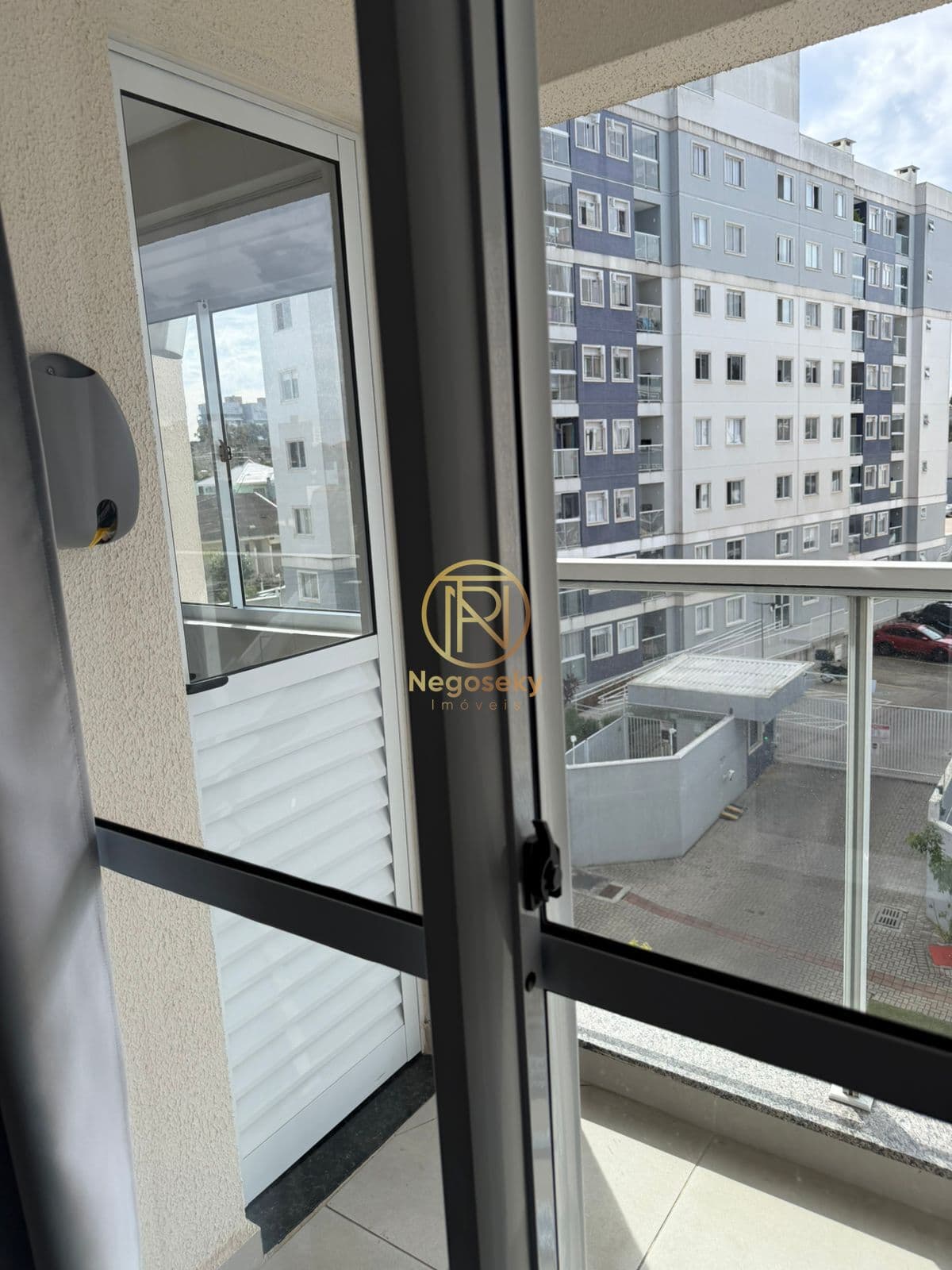 Apartamento com 2 quartos sendo 01 Suíte no centro ( Aristocrata )