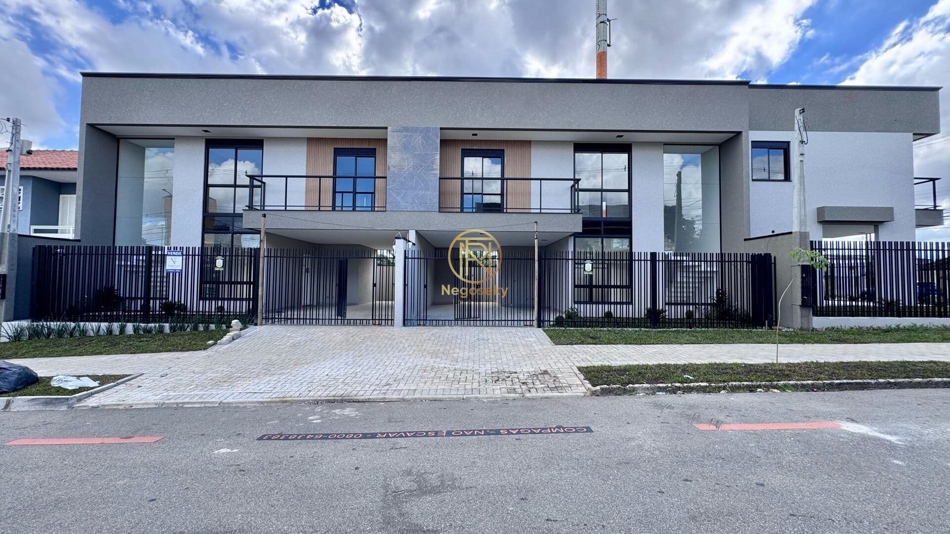 Sobrado 3 quartos na Cidade Jardim sendo 01 Suíte