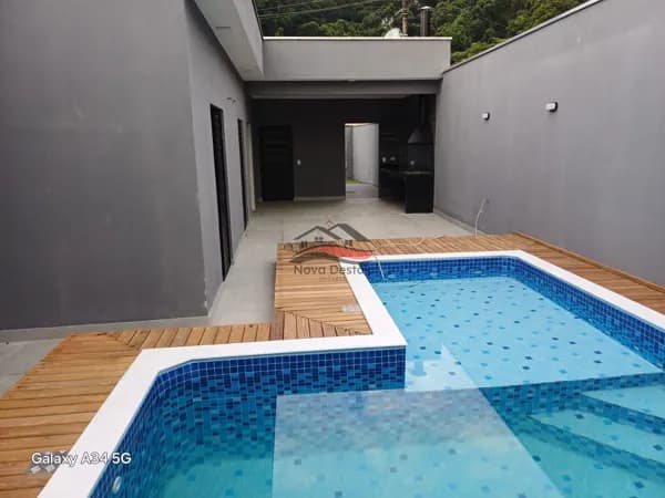 Casa à venda, com 03 dormitórios, Praia do Massaguaçu - Caraguatatuba, SP
