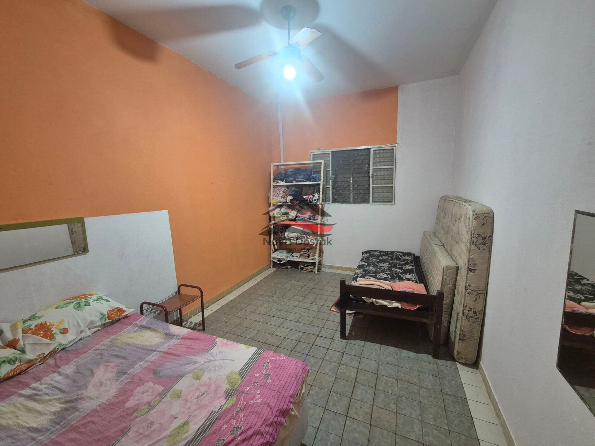 Casa `à venda com 2 dormitórios, Poiares - Caraguatatuba / SP