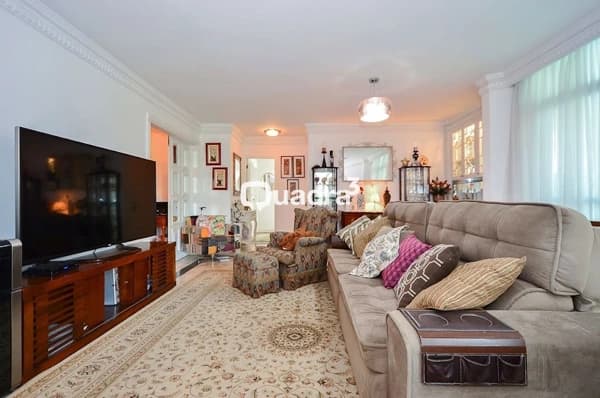 Apartamento à venda, com 230m², 3 dormitórios, sendo 1 suíte, 4 banheiros, 1 sala, 4 vagas, Pacaembu, São Paulo, SP