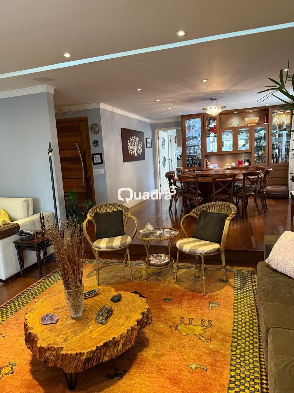 Apartamento na Santa Cecília esta a venda