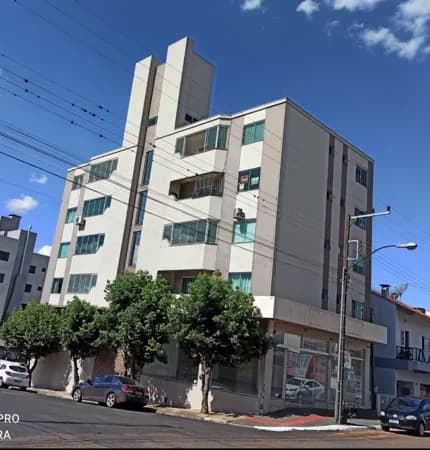 APARTAMENTO EXCELENTE LOCALIZAÇÃO