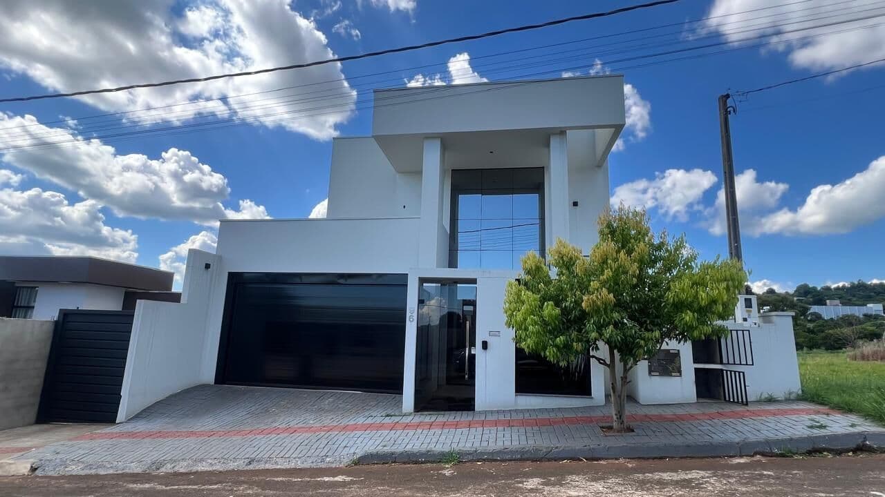 Casa Alto Padrão com Piscina, Xanxerê/SC