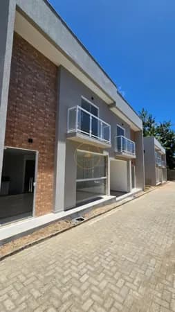 DUPLEX EM LAURO DE FREITAS