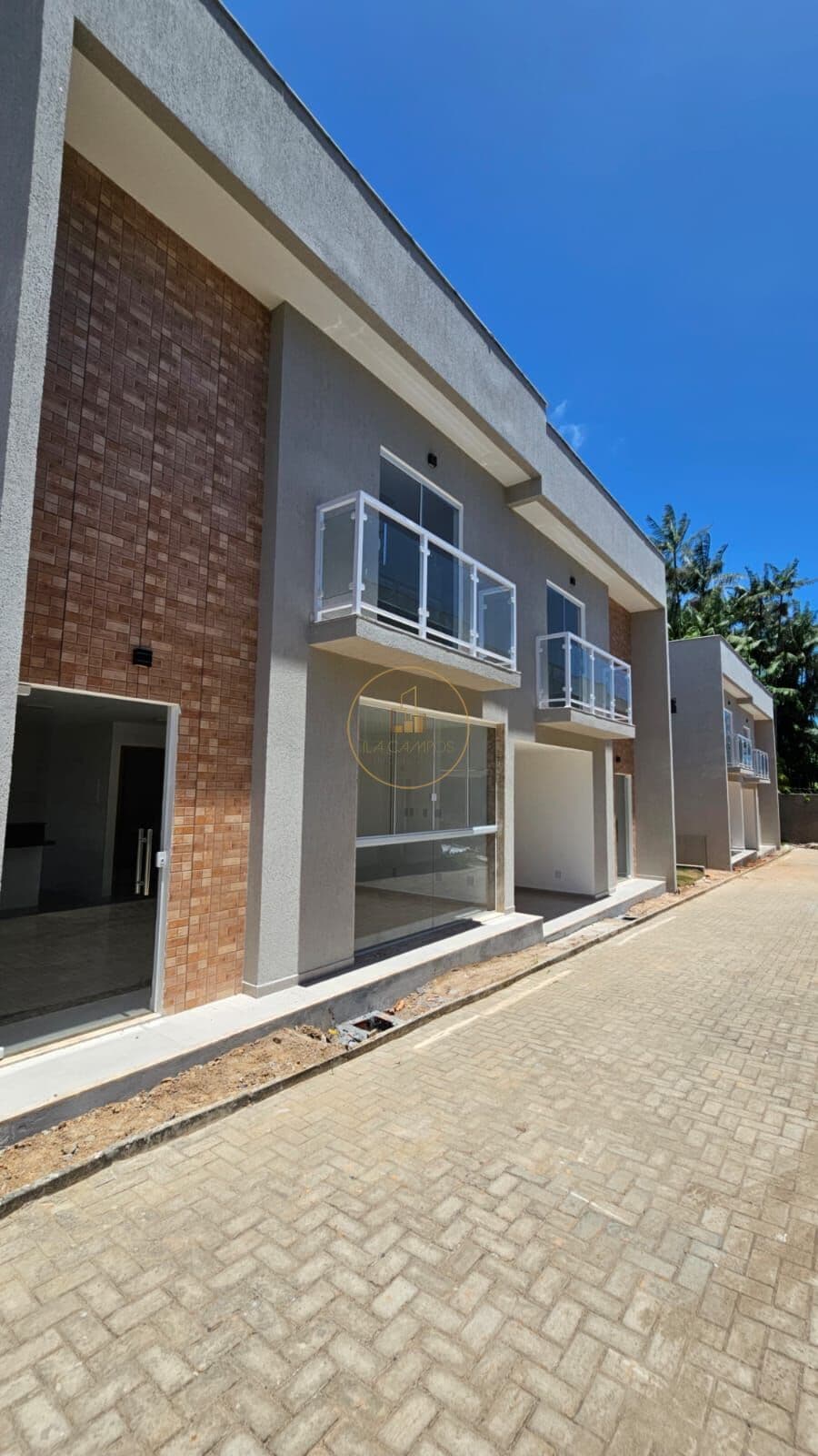 DUPLEX EM LAURO DE FREITAS