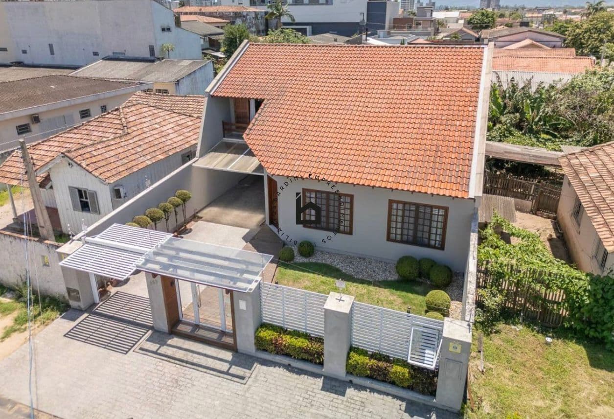 Casa Alto Padrão em Santo Antônio de Pádua, Tubarão/SC
