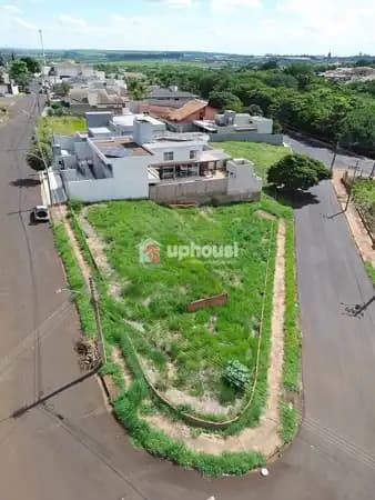 Terreno à Venda - 432m² Nova Ourinhos, Ourinhos - SP
