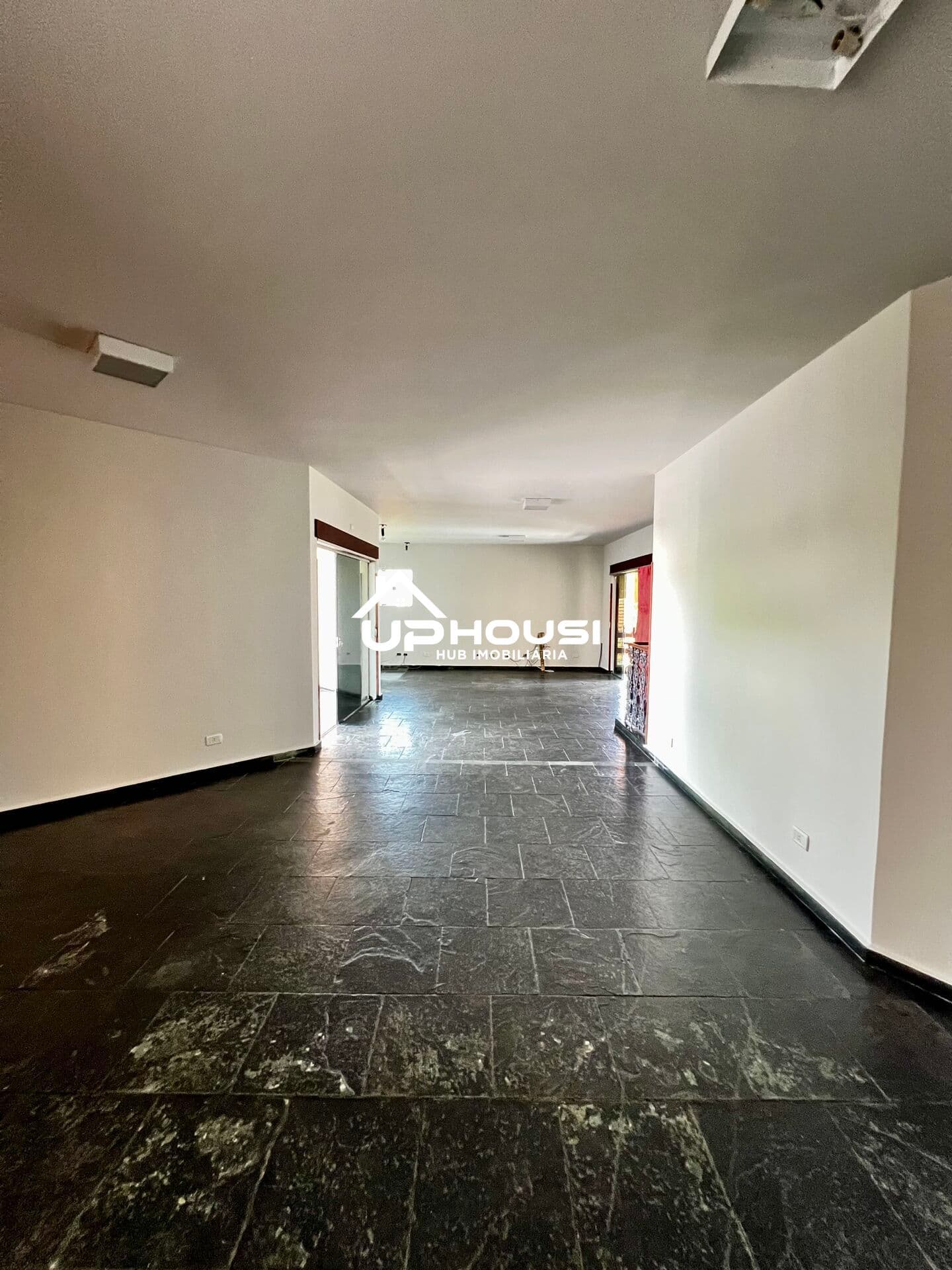Casa Ampla com 600m² e Perfil Comercial | R$ 1.000.000,00 | Centro - Ourinhos/SP