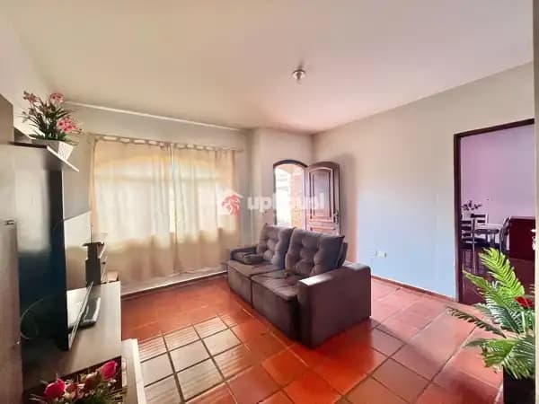 Casa à venda no bairro Jardim América em Ourinhos/SP