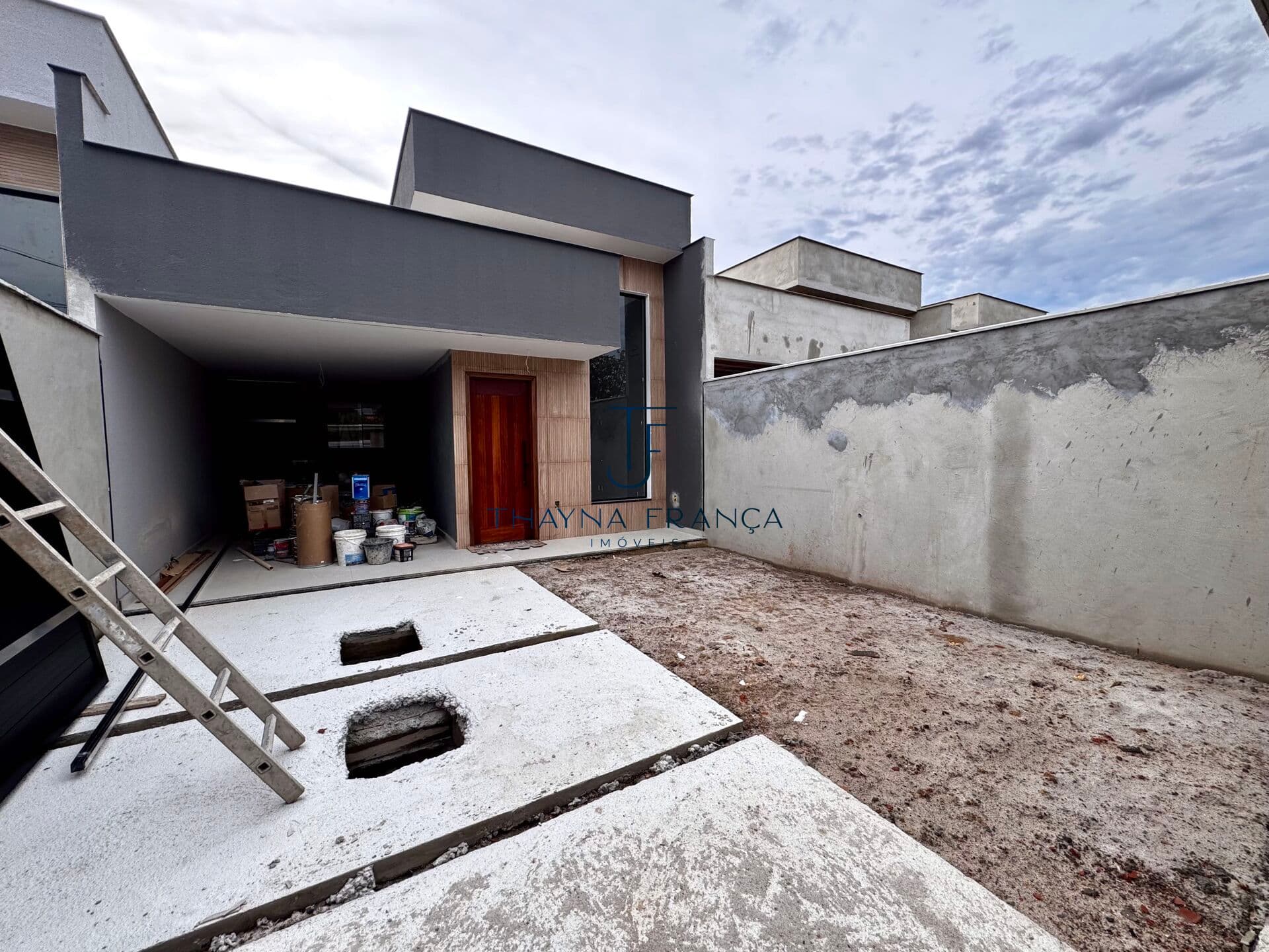 Casa Linear no Jardim Atlântico Leste - Itaipuaçu