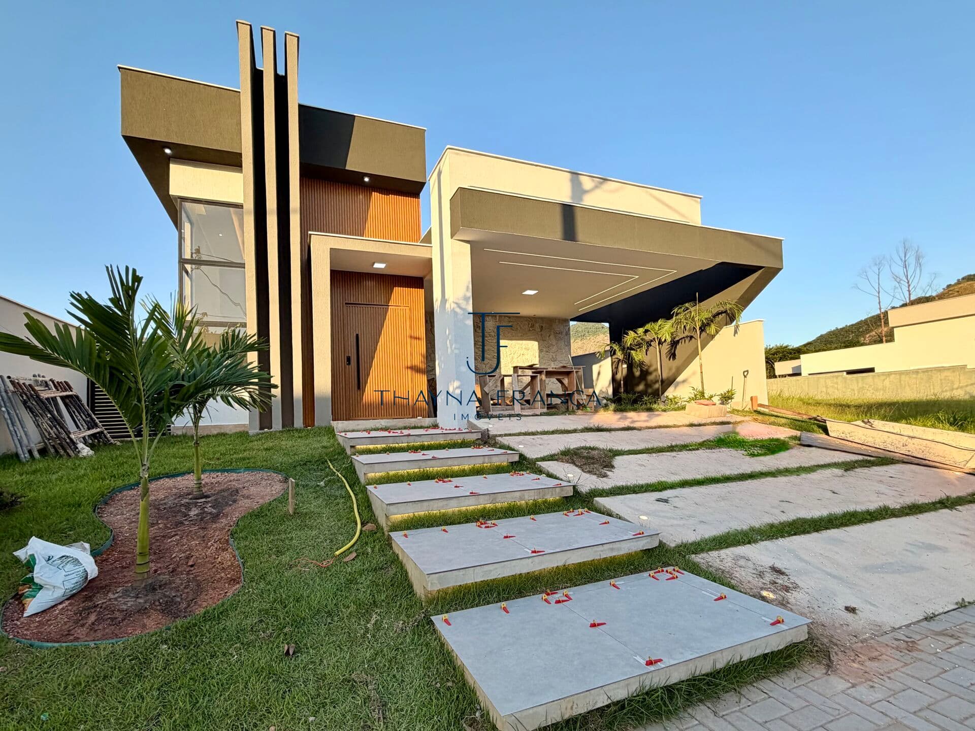 Casa Alto Padrão no Condomínio Alphaville 1