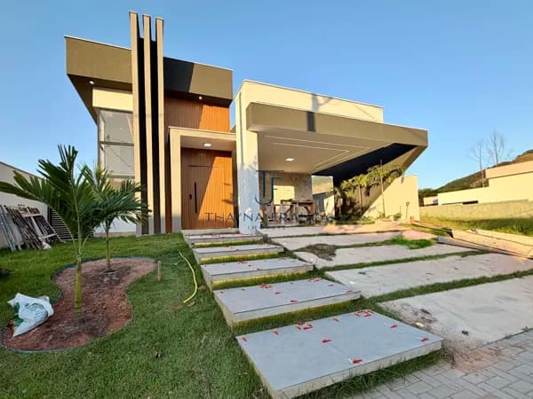 Casa Alto Padrão no Condomínio Alphaville 1