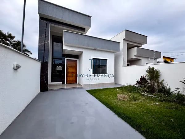 Casa Linear no Jardim Atlântico Central Itaipuaçu