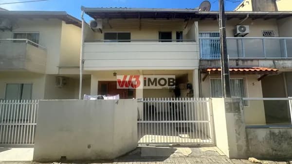 Sobrado Geminado em Cordeiros, Itajaí/SC