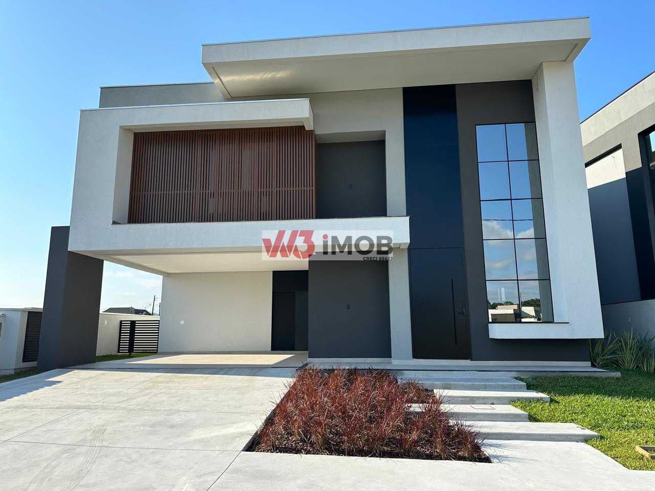 Casa Alto Padrão em Santa Regina, Camboriú/SC