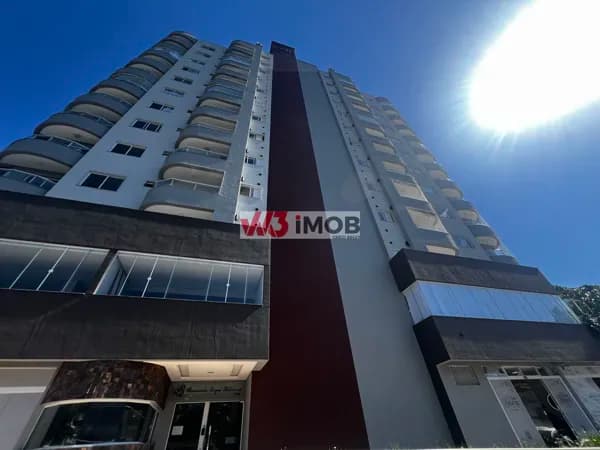 Apartamento 1 suíte + 2 demi suites Com área externa