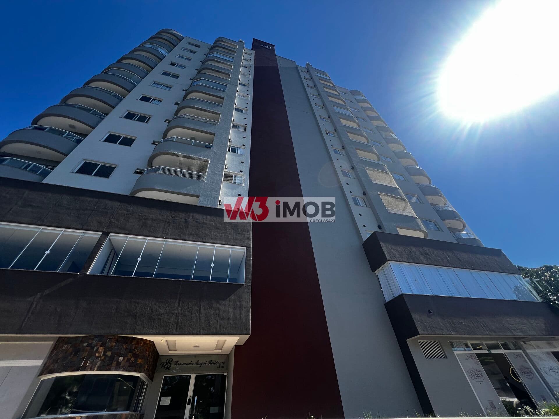 Apartamento 1 suíte + 2 demi suites Com área externa