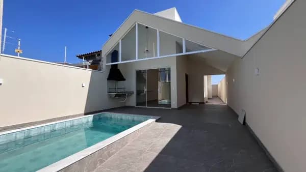 Casa à venda no bairro Estância Flora Rica em Peruíbe/SP
