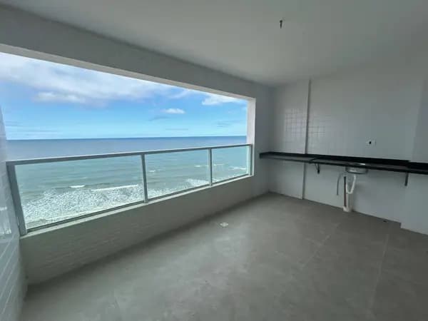 Apartamento à venda frente mar em Mongaguá