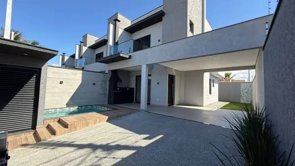 Casa à venda no bairro Jardim Ribamar em Peruíbe/SP
