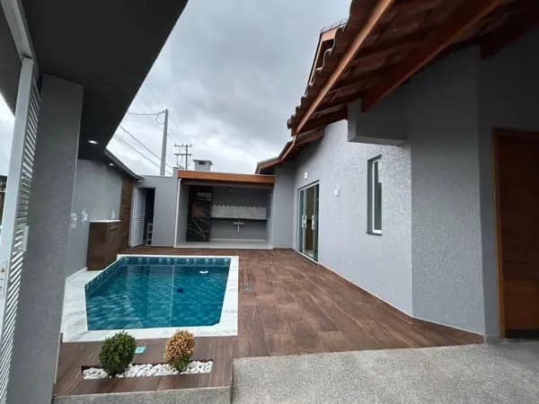Casa à venda no bairro Jardim Ribamar em Peruíbe/SP